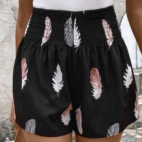 Ladies' Fashionable And Elegant Casual Vacation Feather Print Elastic Waist Shorts - Image 3