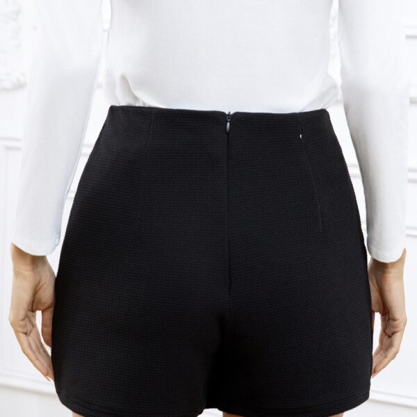 Ladies' Fashionable And Elegant Temperament, Versatile Bow Decoration, Back Zipper, Half Length Shorts - Image 2